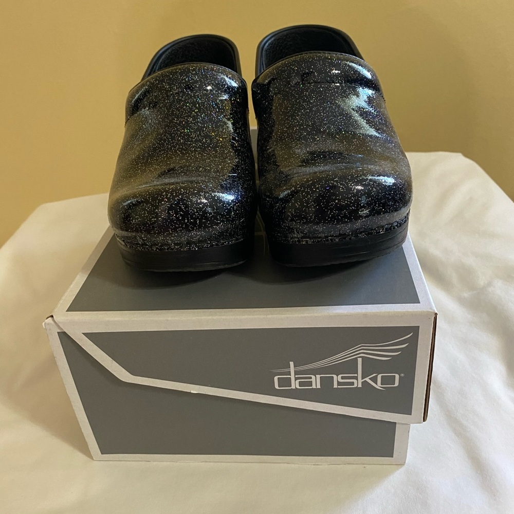 Dansko  size 7 Black women’s shoes - Picture 3 of 4